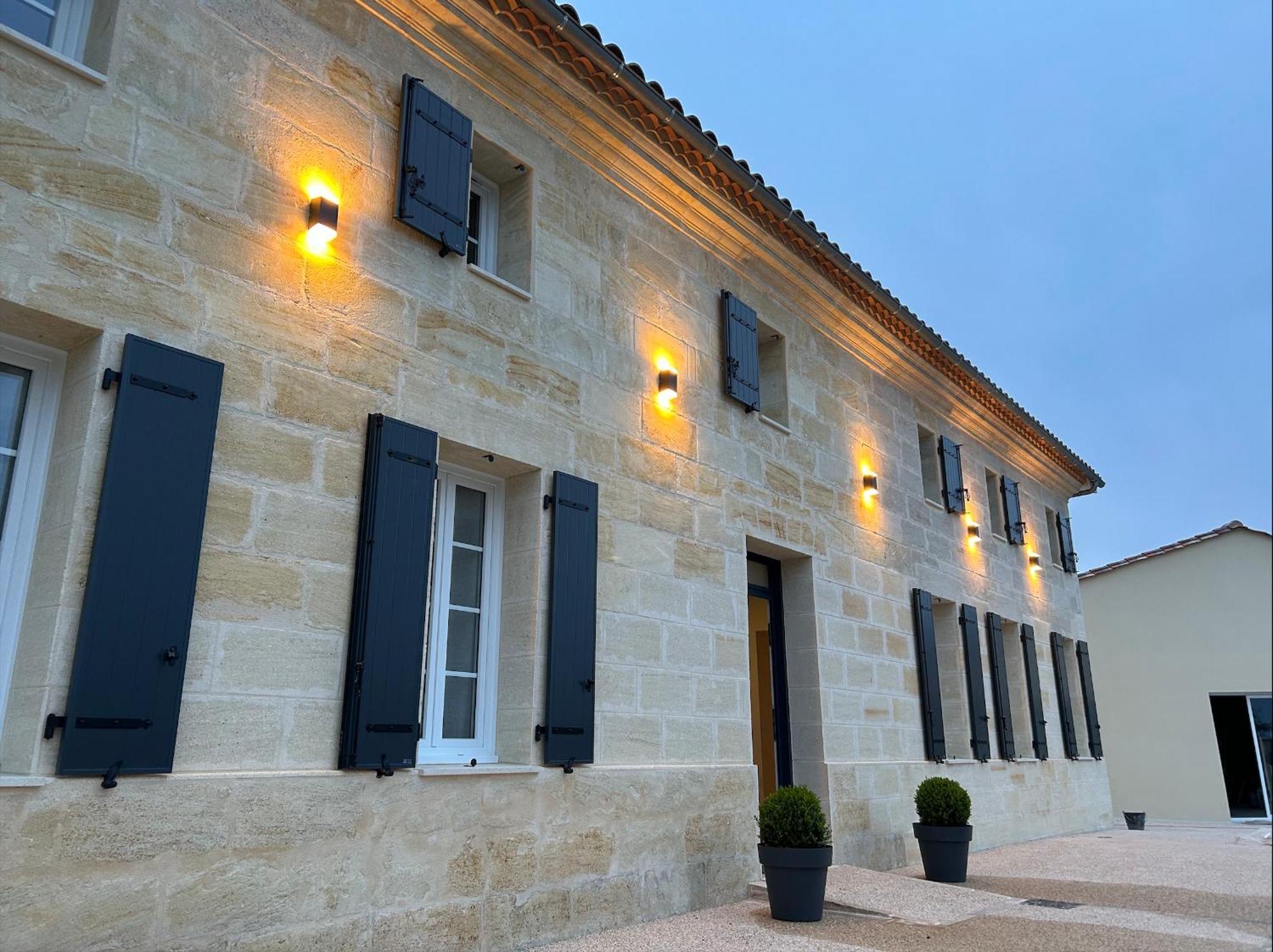 Dynastie - Le Repaire De Maltus "Gites & Spa" Lussac  Bagian luar foto